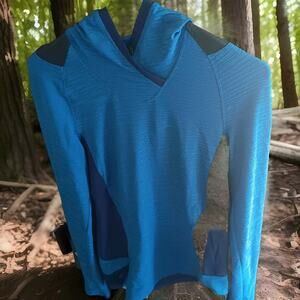 Pearl Izumi Women’s Large Blue Cycling Jersey Athletic Performance Top